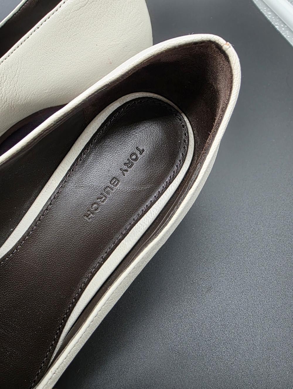 Tory Burch Perrine Leather Loafers in new ivory white. Sz 7 - Picture 5 of 7